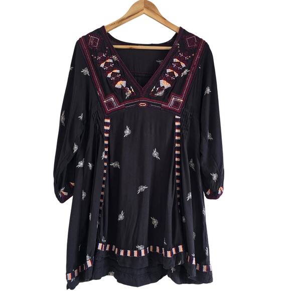 Free People Tulum Embroidered Mini Boho Dress Tunic Size XS Black 3/4 Sleeve - Picture 2 of 10